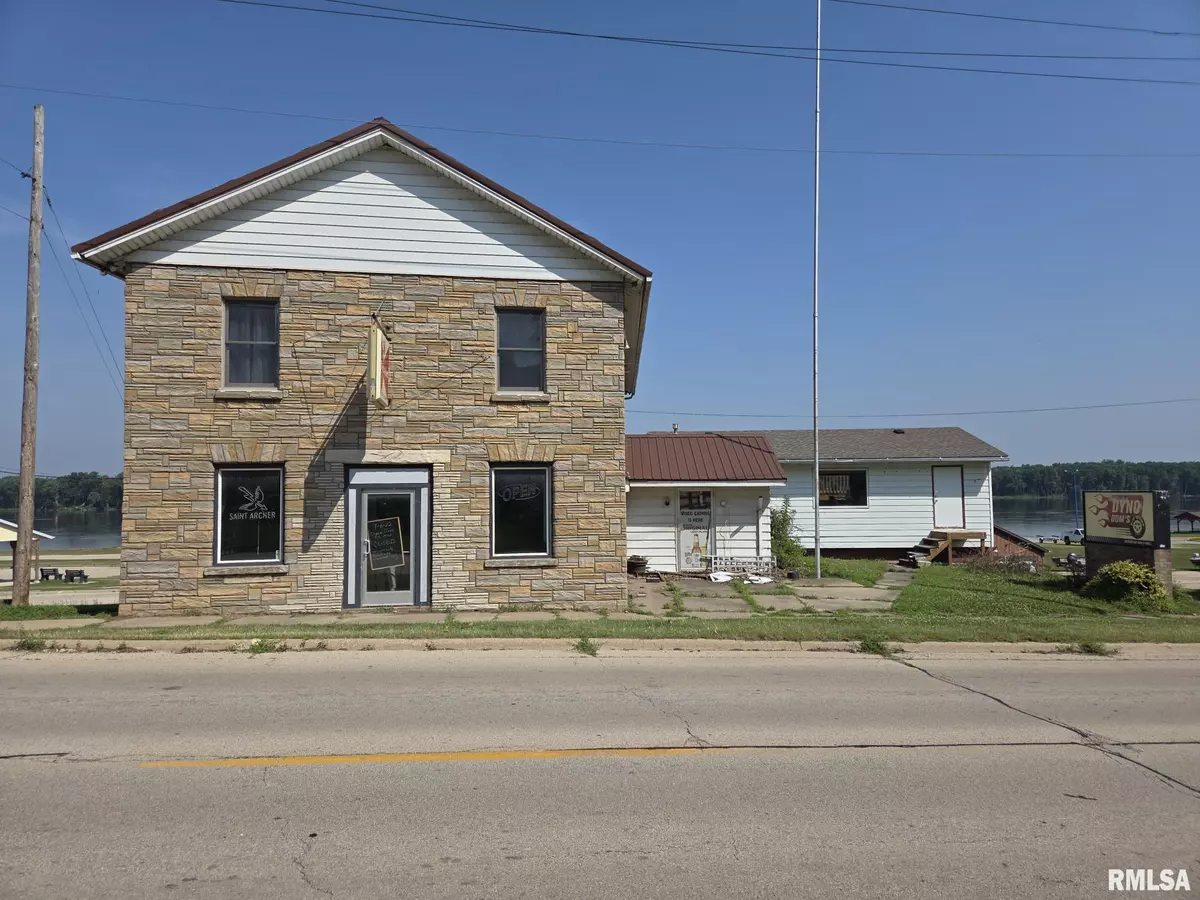 Albany, IL 61230,102 N MAIN ST