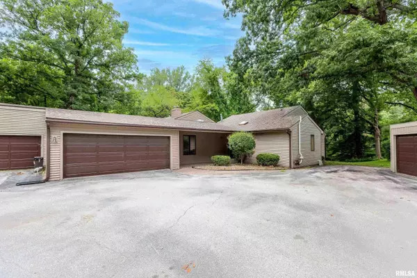 Rock Island, IL 61201,3624 38TH ST #7