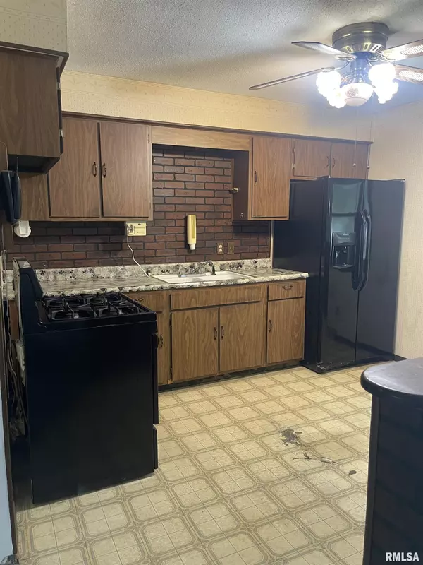 Davenport, IA 52804,1216 N BLANCHARD ST