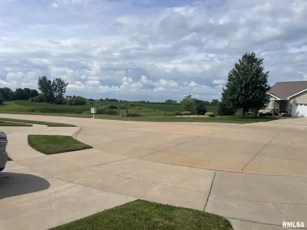 Eldridge, IA 52748,618 SHERIDAN DR