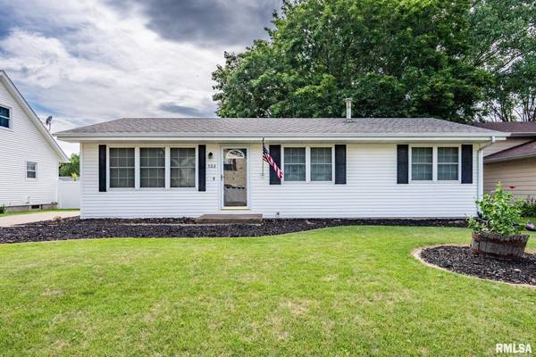 302 N 8TH ST, Eldridge, IA 52748