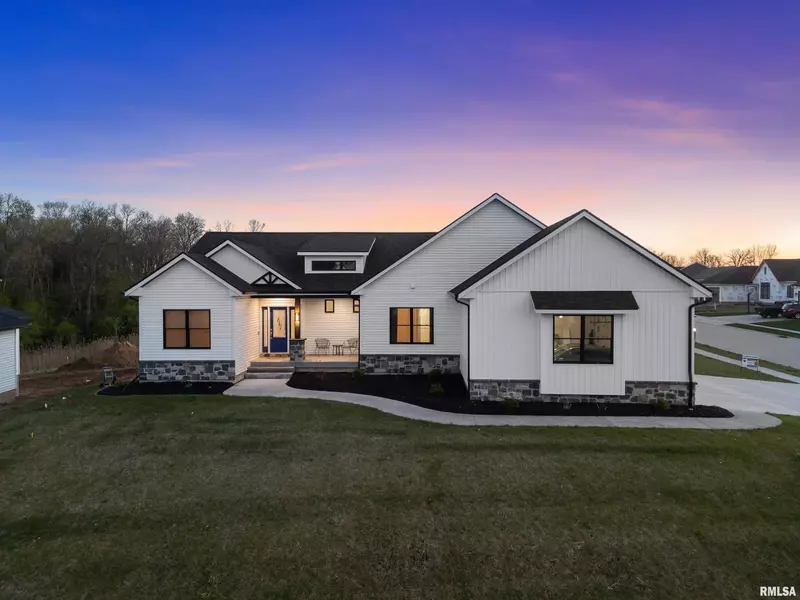 6817 TIMBER CT, Bettendorf, IA 52722