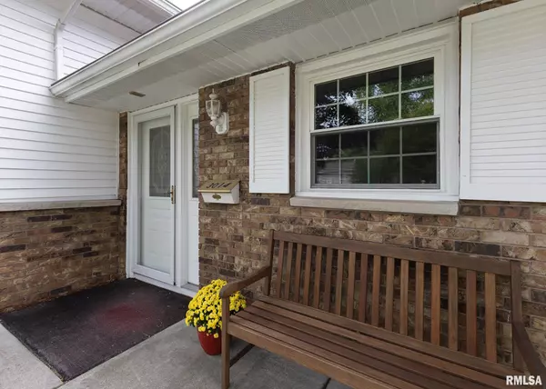 East Moline, IL 61244,3014 10TH ST