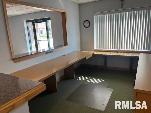 Bettendorf, IA 52722,1414 MISSISSIPPI BLVD