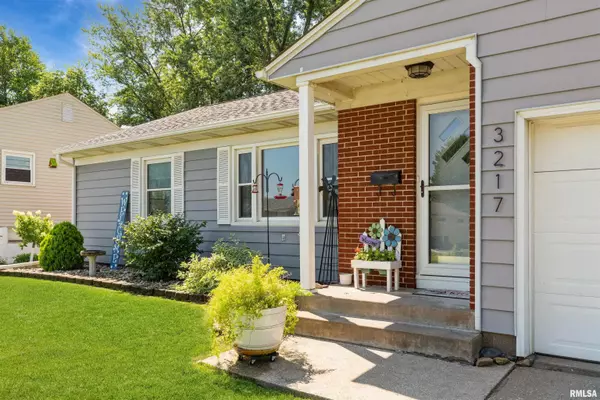 Davenport, IA 52804,3217 W 18TH ST