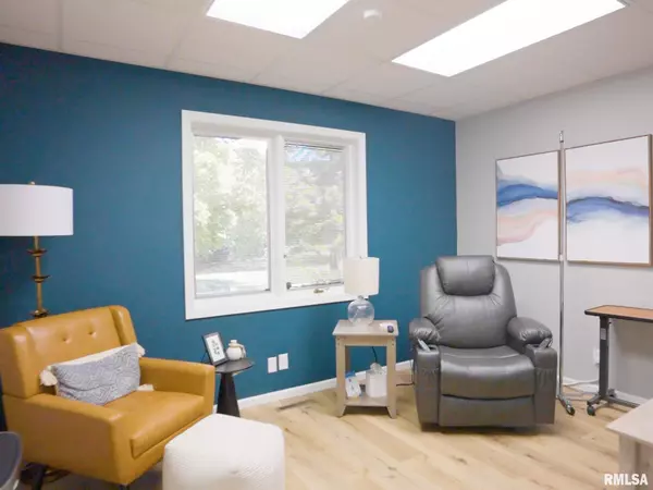 Moline, IL 61265,608 35TH AVE