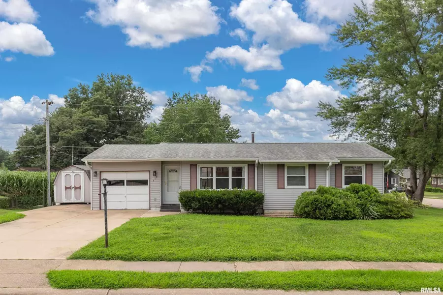 419 W 51ST ST, Davenport, IA 52806