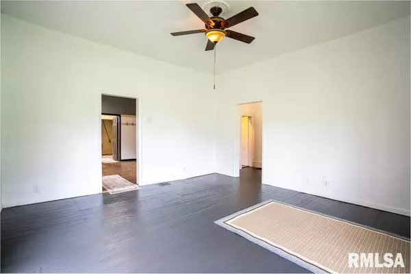 Herrin, IL 62948,701 W CHERRY ST