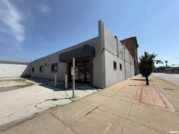 Davenport, IA 52802,724 W 2ND ST