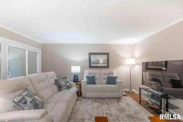 Moline, IL 61265,1215 35TH Street Drive