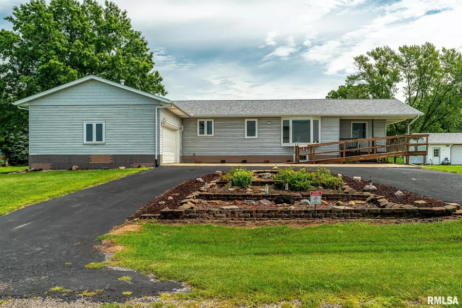 500 N 7TH AVE, New Windsor, IL 61465