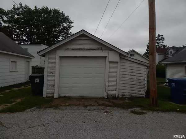 Davenport, IA 52804,1721 MADISON ST