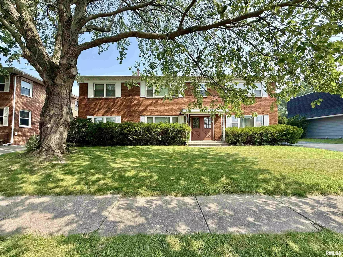 Moline, IL 61265,533 30TH AVE