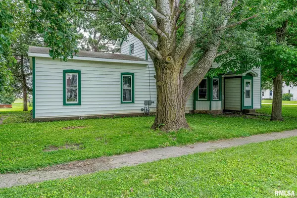 Reynolds, IL 61279,217 W EDGINGTON ST