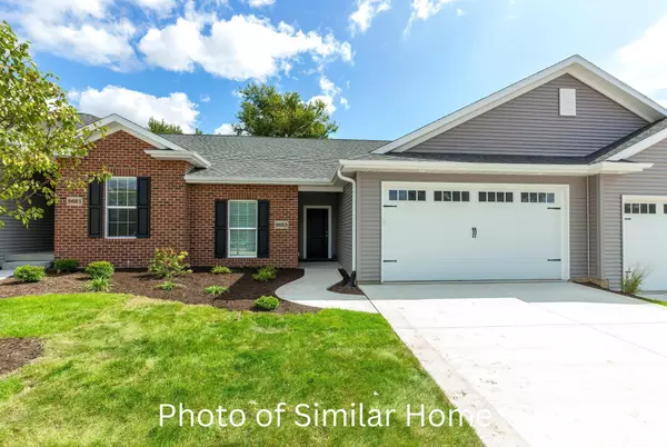 8 FRANK CT, Le Claire, IA 52753
