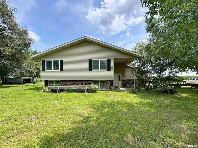 7014 WILMOT RD, Erie, IL 61250-9767