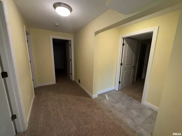Bettendorf, IA 52722,3011 BELMONT PL