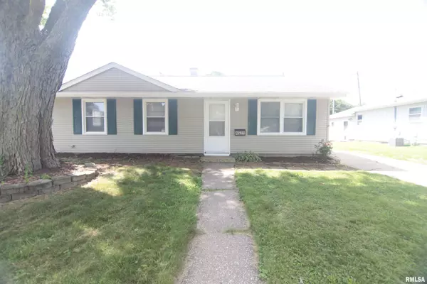 4521 11TH Street Court, East Moline, IL 61244