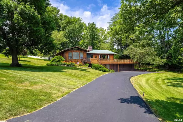 Le Claire, IA 52753,28002 230TH ST