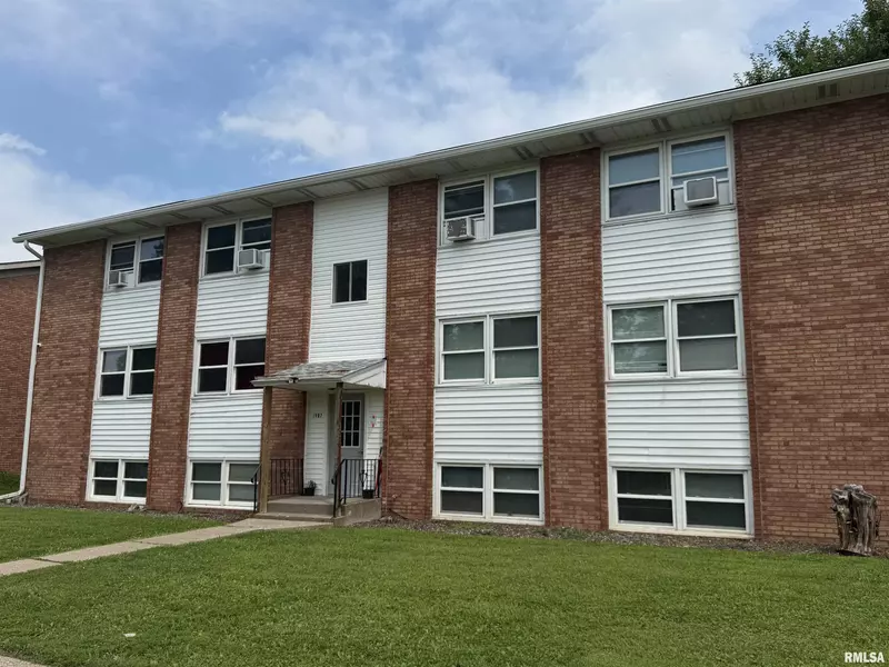 1907 16TH ST, Silvis, IL 61282