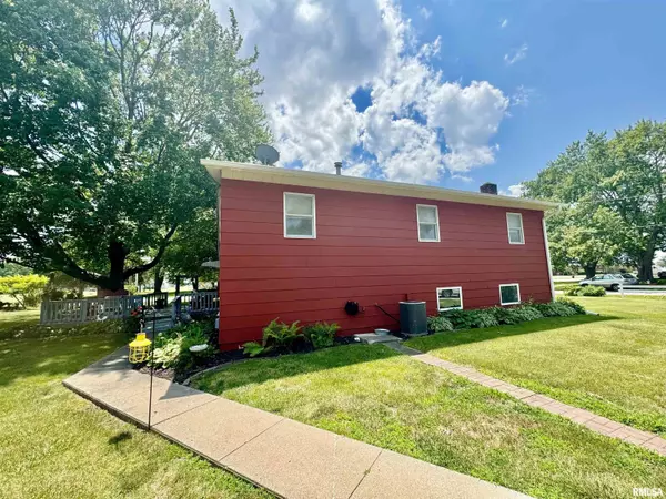 Aledo, IL 61231,809 SW 6TH ST