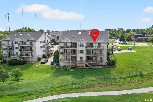 Bettendorf, IA 52722,2960 HOLIDAY CT #11