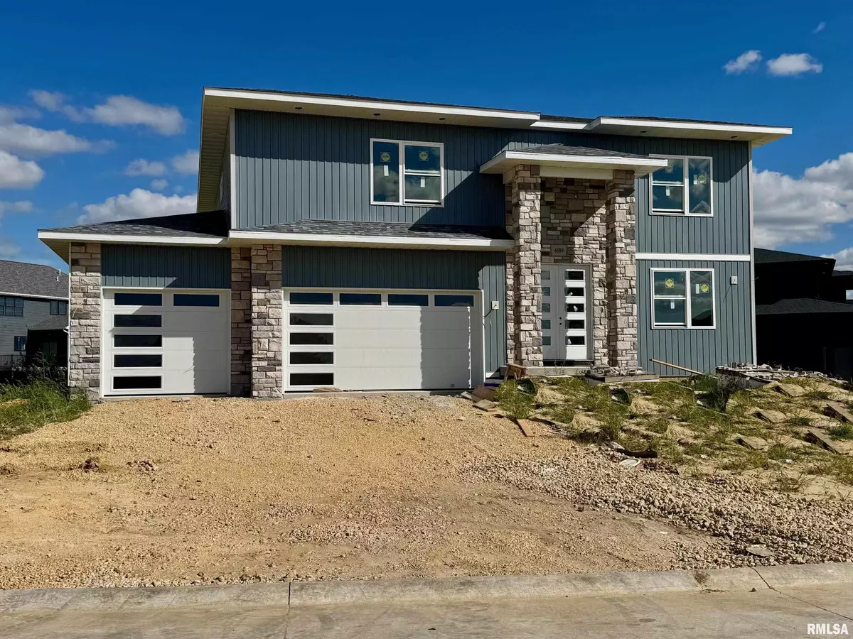 Bettendorf, IA 52722,6589 BLACKBIRD LN