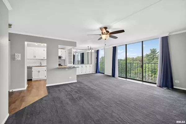 East Moline, IL 61244,1800 7TH ST #8C