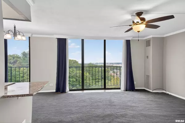 East Moline, IL 61244,1800 7TH ST #8C