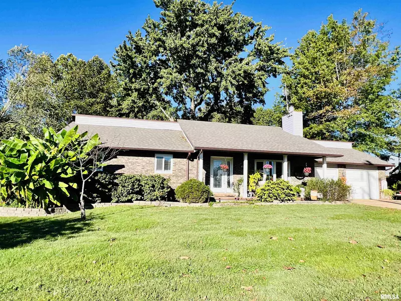 1302 S FOSSE RD, Marion, IL 62959