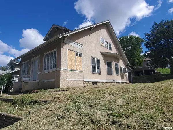 Rock Island, IL 61201,1641 14 1/2 ST