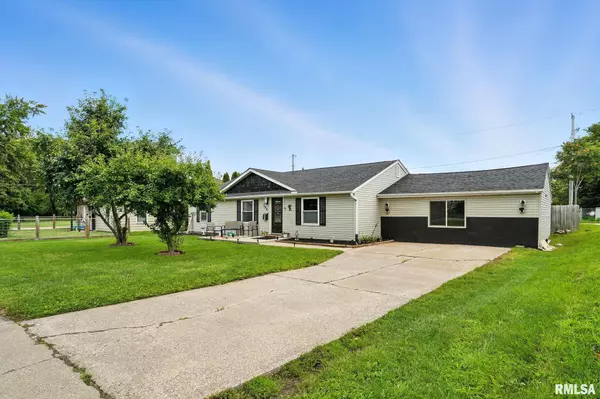 East Moline, IL 61244,706 26TH ST