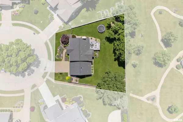 Bettendorf, IA 52722,3505 DEER RIDGE CT