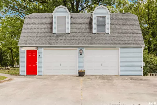 Carterville, IL 62918,816 N DIVISION ST