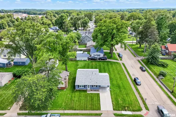 Davenport, IA 52804,3823 W LOMBARD ST