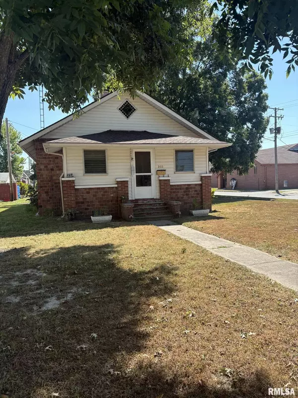 Christopher, IL 62822,202 N VICTOR ST