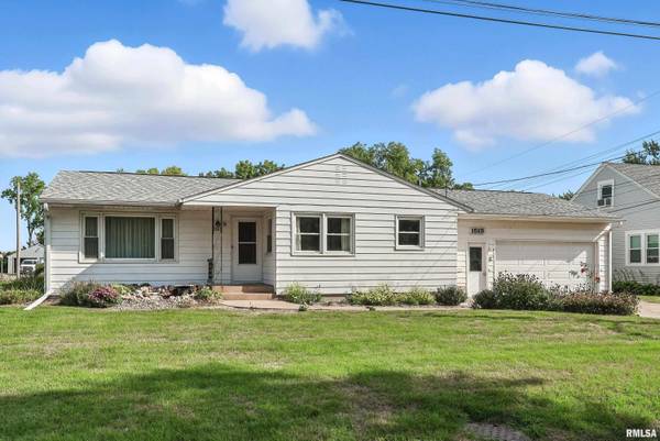 1513 19TH AVE, Rock Island, IL 61201