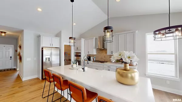 Bettendorf, IA 52722,5937 BUTTERFIELD DR