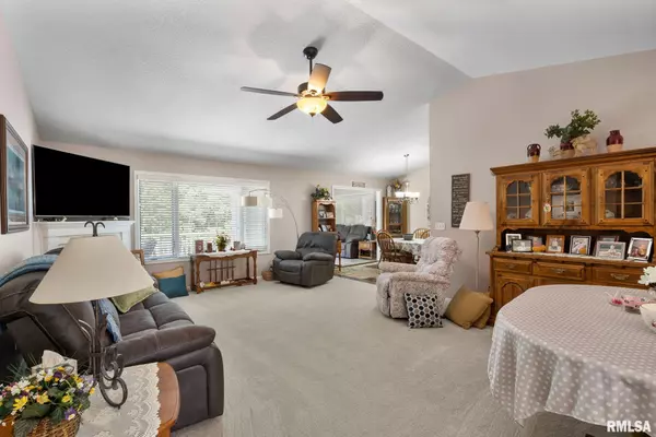 Carbon Cliff, IL 61239,2013 VILLA PINES CIR