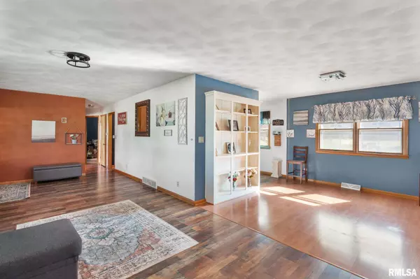 Preston, IA 52069,401 S MITCHELL ST