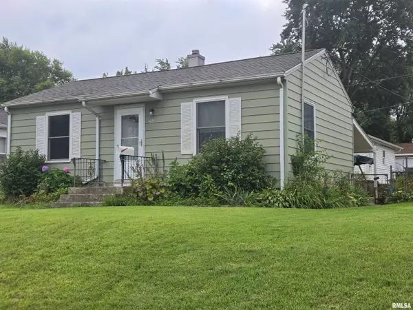 Bettendorf, IA 52722,2943 CODY ST