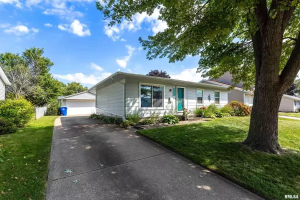 Bettendorf, IA 52722,2236 BROOKSIDE DR