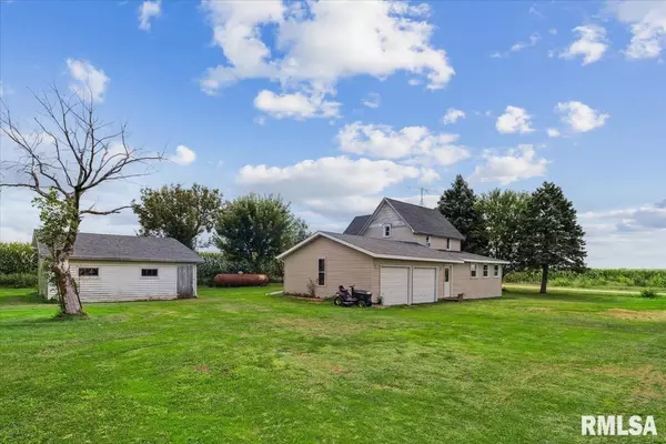 Charlotte, IA 52731,2812 145TH ST