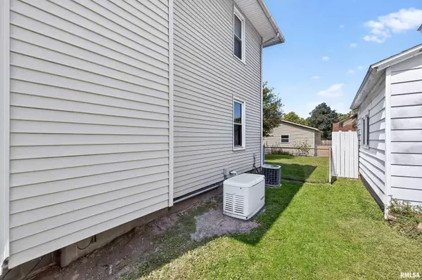 Rock Island, IL 61201,4213 14TH AVE