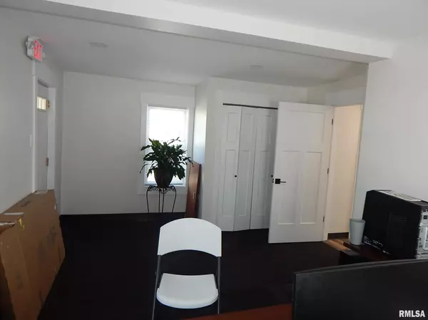 Bettendorf, IA 52722,2317 GRANT ST