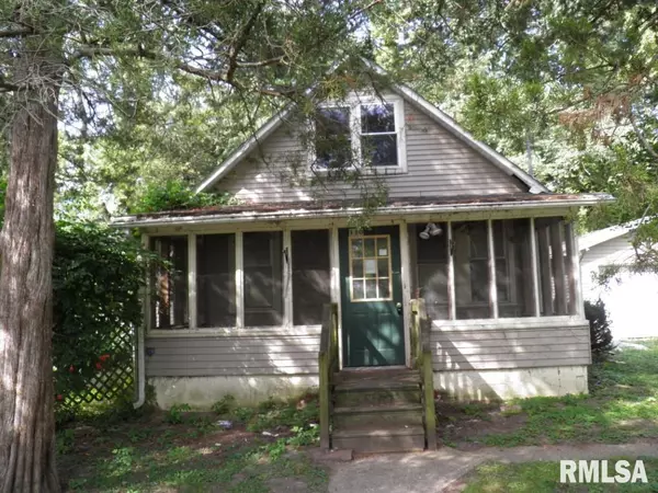 Cordova, IL 61242,110 S 8TH ST