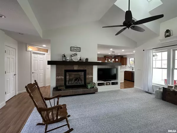 Albany, IL 61230,205 PHEASANT RIDGE RD