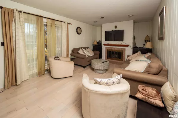 Moline, IL 61265,3623 34TH ST