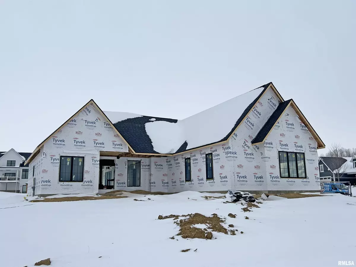 Bettendorf, IA 52722,4790 WOODLAND DR