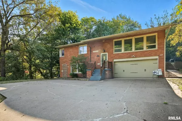 Coal Valley, IL 61240,15 FORESTVIEW DR